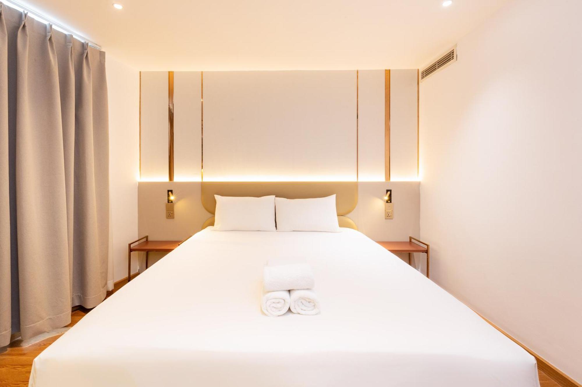 Khách sạn The Luxury Mays 3*
